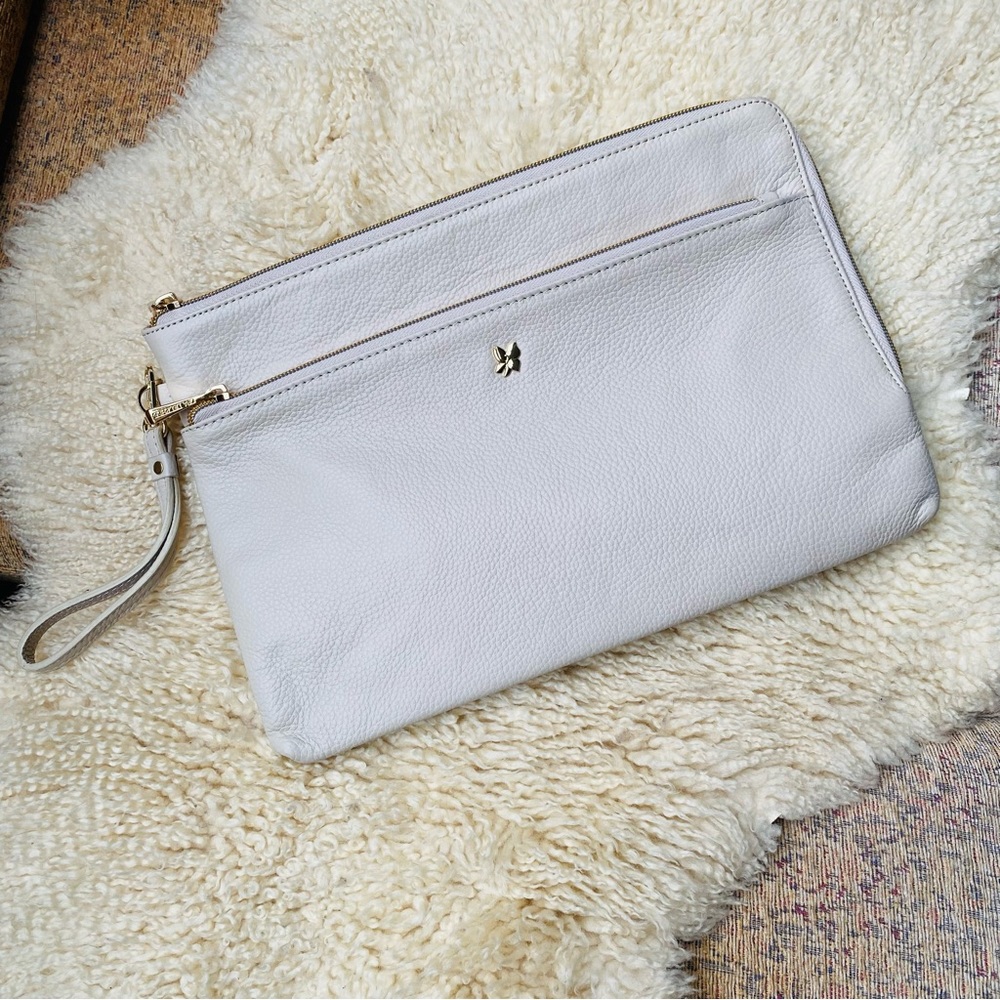 Lucy Large Pouch in cream